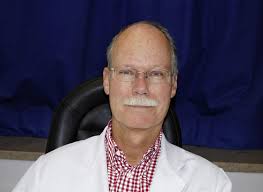 Professor Dr. <b>Joachim Esser</b> ist leitender Arzt der Sehschule der <b>...</b> - 14384603153