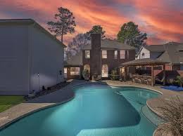swimming pool tomball tx real estate