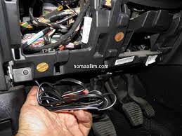 car stereo wires behind the dashboard