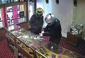 locals thwart louth jewellery robbery