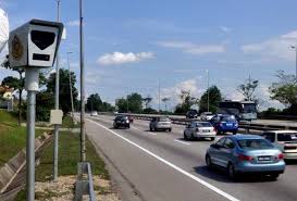 The expressway network consists of the northern route and southern route, having a total length of 772 kilometres (480 miles). Camera Highway Malaysia