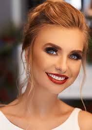 celebrity makeup artist in dubai
