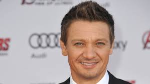 jeremy renner in critical but le
