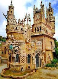 Castillo de Colomares ⭐️¡Guía para Visitarlo!⭐️