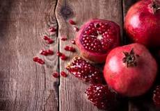 Should I chew pomegranate seeds?