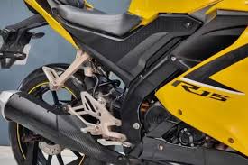 kredit motor bekas yamaha r15 v3 tahun