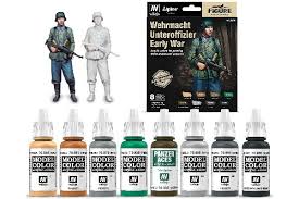 Vallejo Paint Set And Figure Wehrmach