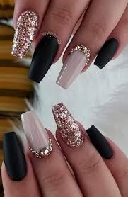 Want to try nail art on your finger nails? 60 Elegant Rose Gold Nail Art Designs For 2020 Rose Gold Nail Art Rose Gold Nails Gold Nail Art