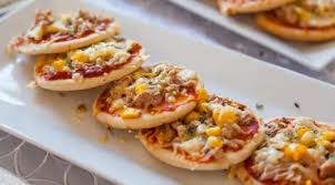 Buat kamu yang menyukai pizza, inilah 5 cara membuat dan resep pizza teflon yang. 5 Resep Membuat Pizza Rumahan Yang Enak Lifestyle Fimela Com
