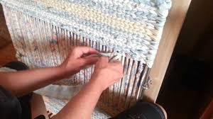 twining a body of a rag rug in more