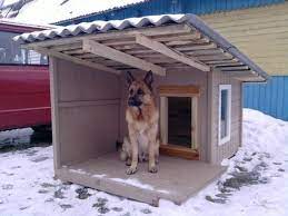 Първо ще разгледаме някои планове за кучешка къща, които могат да ви помогнат да изградите нещо модерно и фантазия за вашия приятел на малък апартамент. Topla Kucheshka Koliba Domashni Lyubimci Blgarski Fermer