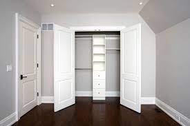 Color Closet Doors Go With White Walls