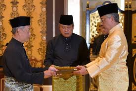 Tan sri muhyiddin yassin will act as caretaker prime minister until a new prime. New Malaysia Pm Sworn In Amid Crisis Mahathir Fights On Se Asia The Jakarta Post