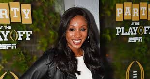 Jul 16, 2021 · nba finals host maria taylor's espn contract ends tuesday, but the network hasn't announced whether she will work game 6 or a potential game 7 on thursday. Nbc Courts Espn S Maria Taylor For Olympics Coverage After Rachel Nichols Racism Scandal Sources Meaww