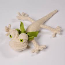 gift crocheted lizard white funny reptile