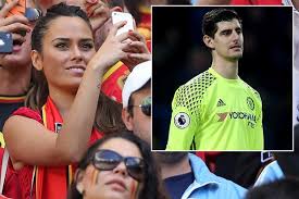 Thibaut courtois was in a relationship with the stunning marta dominguez for many years. Chelsea Keeper Thibaut Courtois Confirms Split From Pregnant Girlfriend Marta Dominguez Which Could Be A Boost To Premier League Leaders