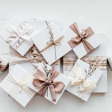 6 common wedding guest gift mistakes