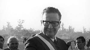 Salvador allende, chile's first socialist president. Chile Vor 50 Jahren Wurde Salvador Allende Zum Prasidenten Gewahlt Weser Kurier
