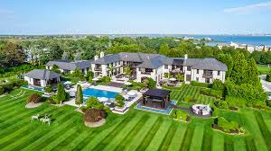 This 59 5 Million Hamptons Home