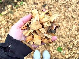 how to get free wood chips for mulch