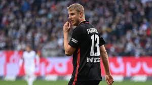 Martin Hinteregger beklagt mediale Hetzjagd gegen ihn und will Karriere bei  Eintracht Frankfurt beenden - Eurosport