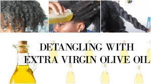 detangling natural hair with