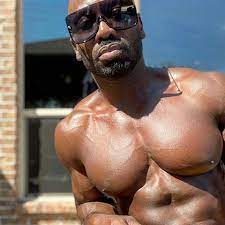 Gains & Pains: Black Gay Bodybuilders & the Complex Dynamic Between Muscles  & Queer Desire — The Reckoning