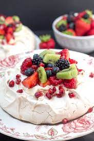 Crisp delicate meringue on the outside and marshmallow on the inside. Pavlova A Glorious Dessert That Tastes As Good As It Looks
