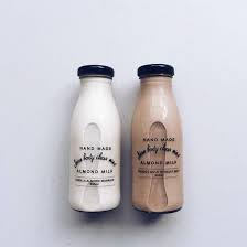 warmth おしゃれまとめの人気アイデア pinterest gabi コールドプレスジュース インスタ映え カフェ 牛乳のパッケージ