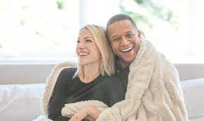 Who Is Craig Melvin's Wife Lindsay Czarniak? - Inside the 'Today' Anchor's  Marriage