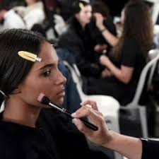 celebrity makeup artists in velacheri