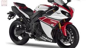 Checkout yamaha r1m 2021 price, specifications, features, colors, mileage, images, expert review, videos and user reviews by bike owners. Yamaha Yzf R1 2012 Price Images Used Yzf R1 2012 Bikes Bikewale