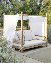 jeko 07 outdoor canopy sofa by gervasoni