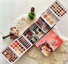 complete makeup box from moda my