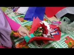 I also made convocation bouquet last 2 years. Tutorial Cara Membuat Snack Bucket Wisuda How To Make Snack Bouquet Youtube Chocolate Bouquet Gift Card Boxes Bouquet Tutorial