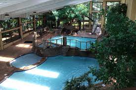 pigeon forge tn with indoor pool