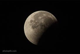 A lunar eclipse occurs when the earth passes between the sun and the moon. Lunar Eclipses 2021 The Definitive Photography Guide Photopills