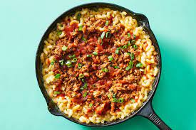 pulled pork mac cheese with bbq sauce