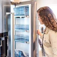 Réfrigérateur : combien de temps doit-on attendre avant de brancher un frigo  neuf ? : Femme Actuelle Le MAG