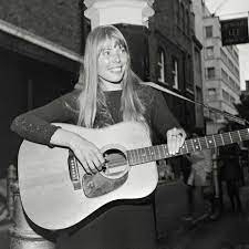 It features the masterful electric. Joni Mitchell I M A Fool For Love I Make The Same Mistake Over And Over Joni Mitchell The Guardian
