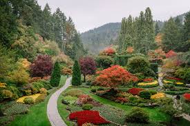 the butchart gardens in victoria bc