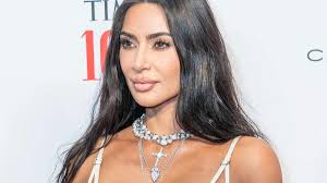 kim kardashian looks unrecognizable