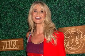 More info about christie brinkley. Christie Brinkley Shows Off Trim Waist Long Legs At 67 With Bikini Shot