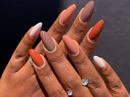 13 neutral nail ideas for fall with an