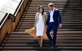 He weighed seven pounds and three ounces, and the duke was present in the room during the delivery. Meghan Markle And Prince Harry Are Having A Royal Baby But Only One Of Them Will Endure Being Pregnant In Public
