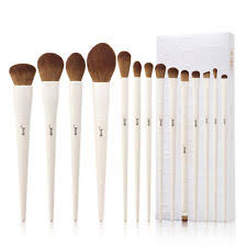 foundation brushes with