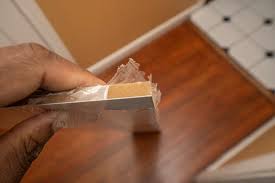 how to get paint off laminate floor