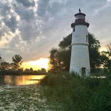 Choose from more than 35 properties, ideal house rentals for families, groups and couples. Lighthouse Cove Cottages On Lake St Clair Home Facebook