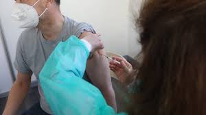 Das israelische gesundheitsministerium untersuche „fälle von herzmuskelentzündungen in. Kjl1rtgw9wyrkm