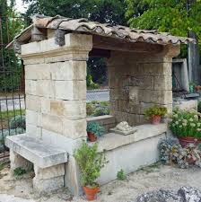 Antique Fountains In Natural Stone ǀ